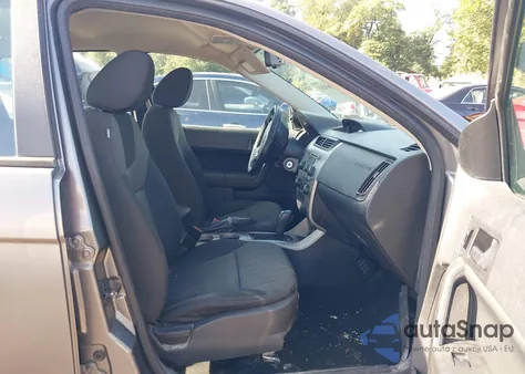 2009 Ford Focus Se z USA, uszkodzony, nr VIN 1FAHP35N39W113025